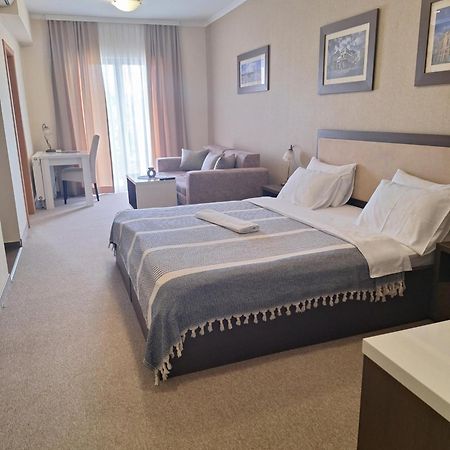 Garni Hotel Ema Kragujevac Eksteriør billede