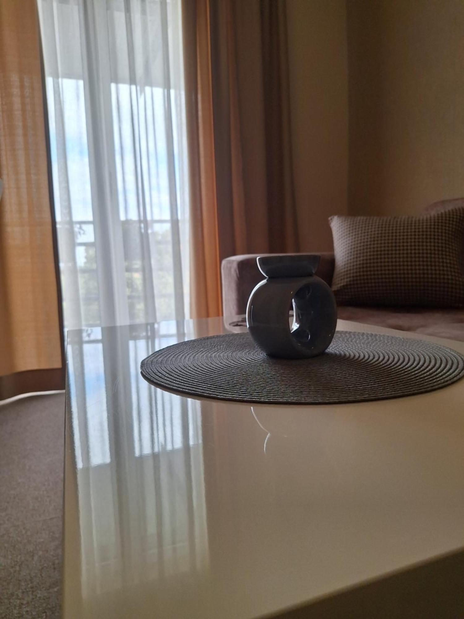Garni Hotel Ema Kragujevac Eksteriør billede