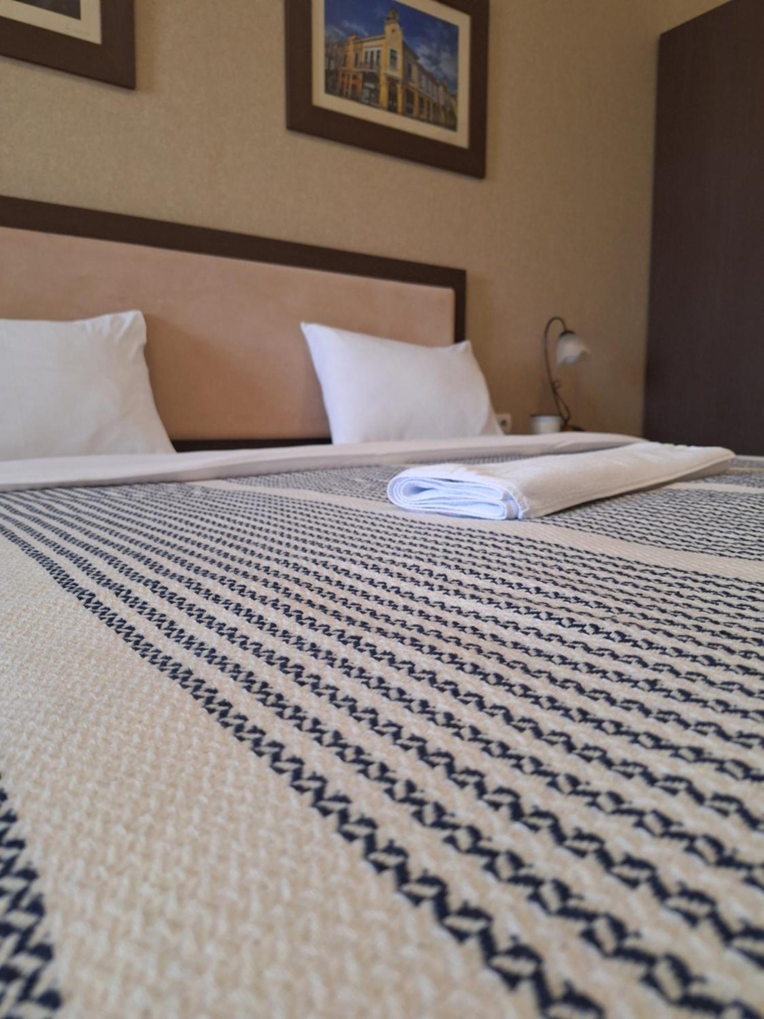 Garni Hotel Ema Kragujevac Eksteriør billede