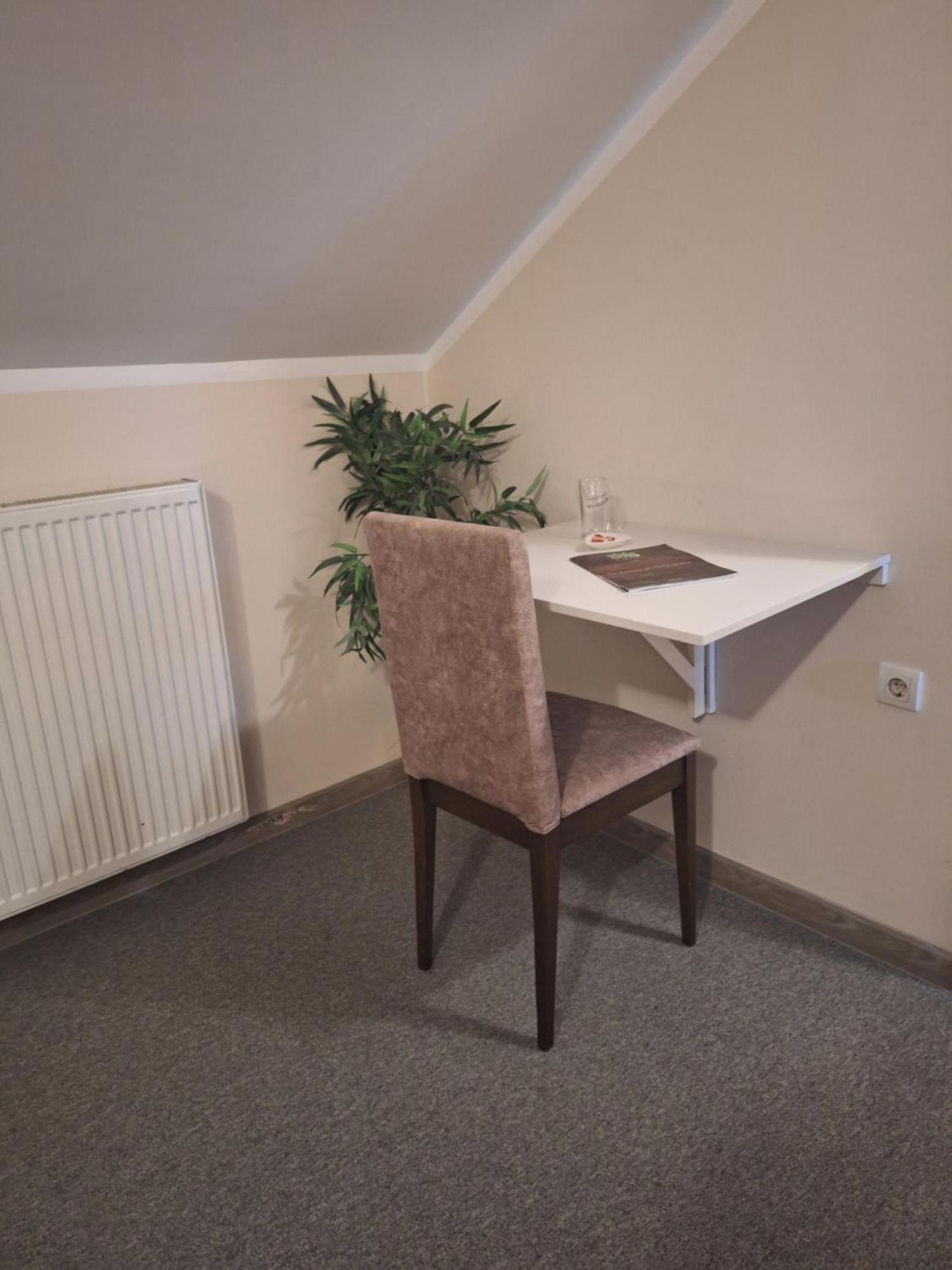 Garni Hotel Ema Kragujevac Eksteriør billede