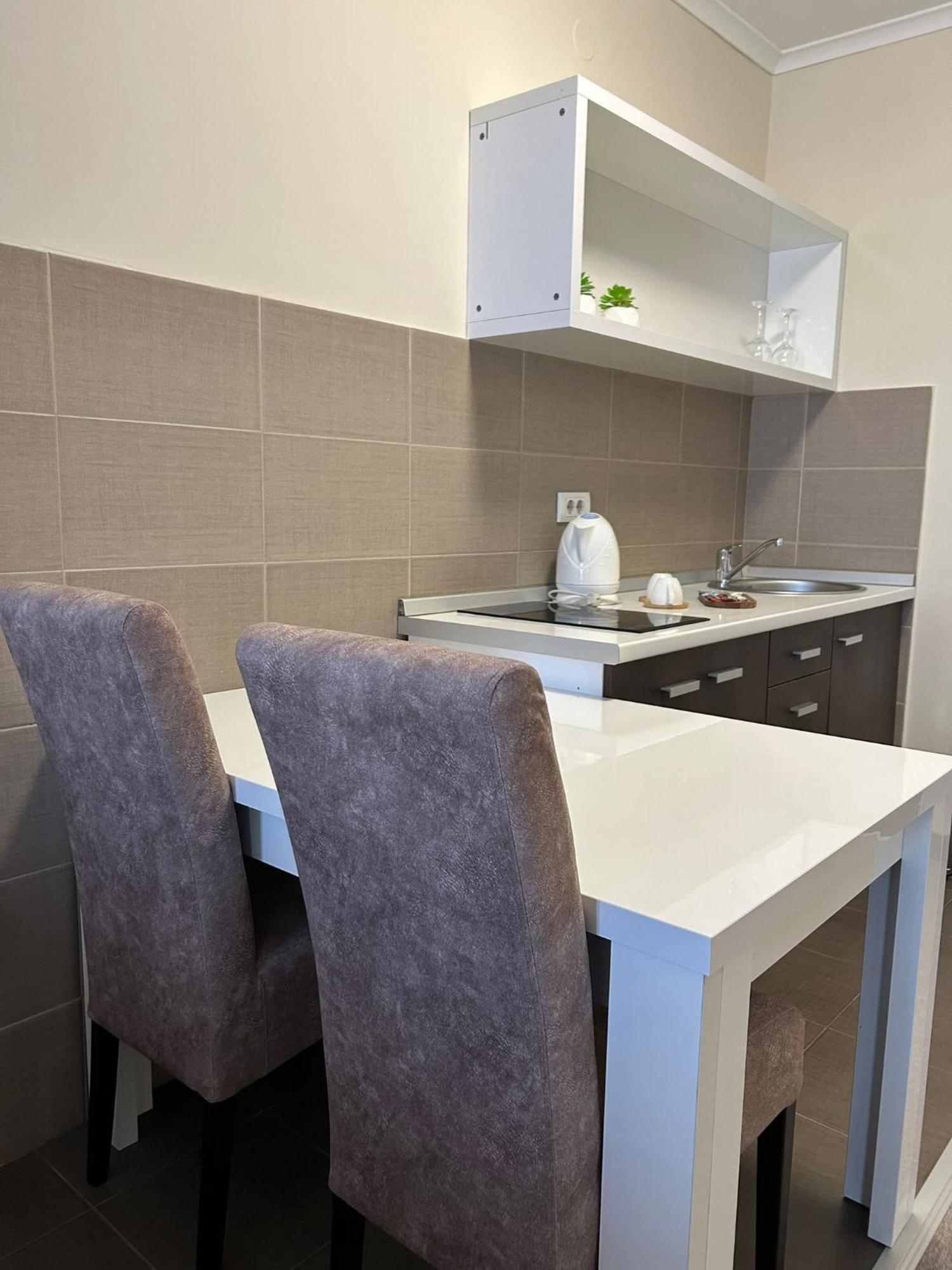 Garni Hotel Ema Kragujevac Eksteriør billede