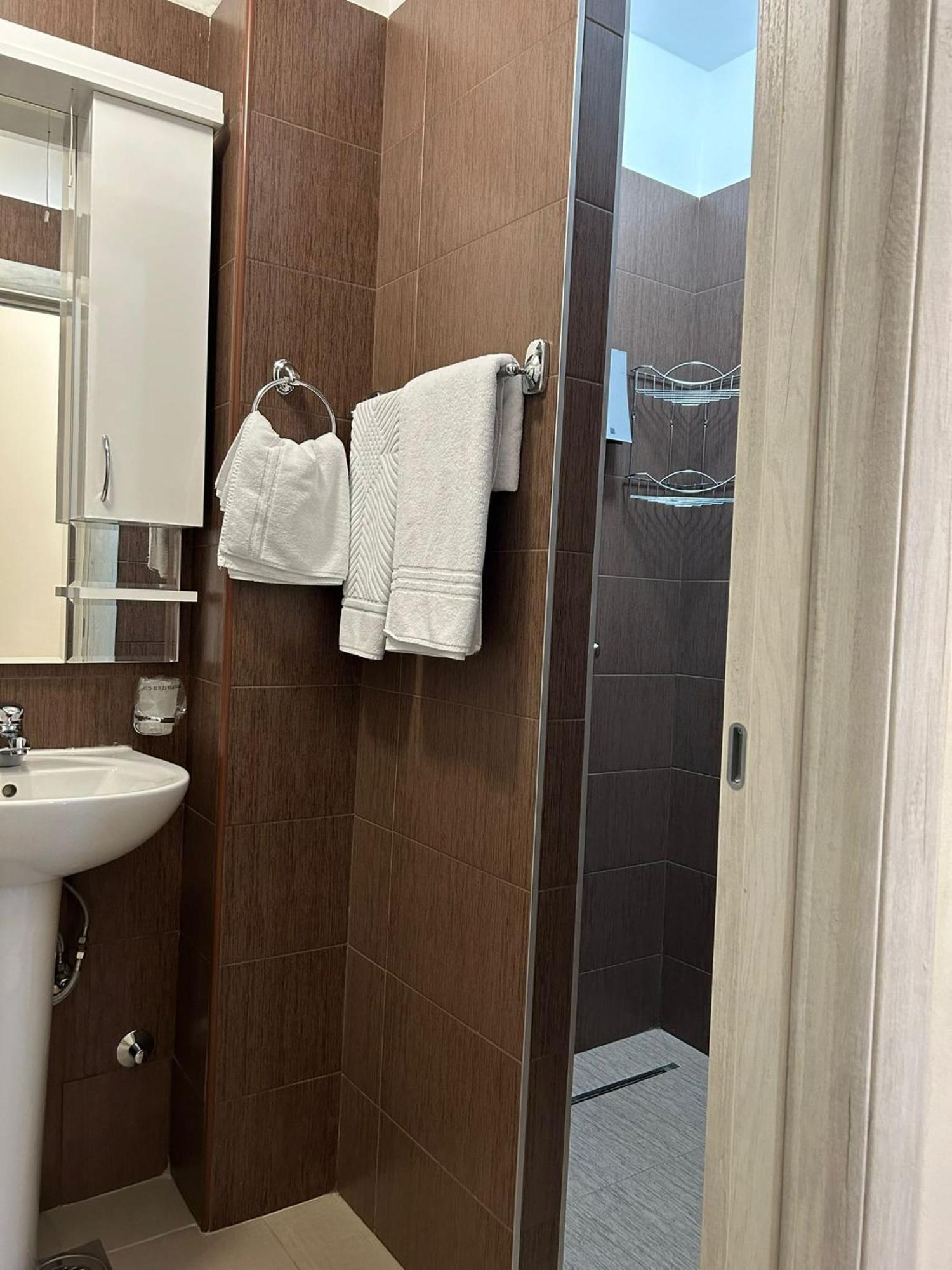Garni Hotel Ema Kragujevac Eksteriør billede