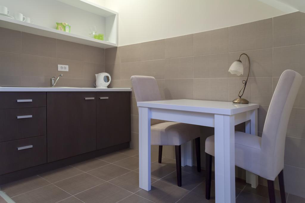 Garni Hotel Ema Kragujevac Eksteriør billede